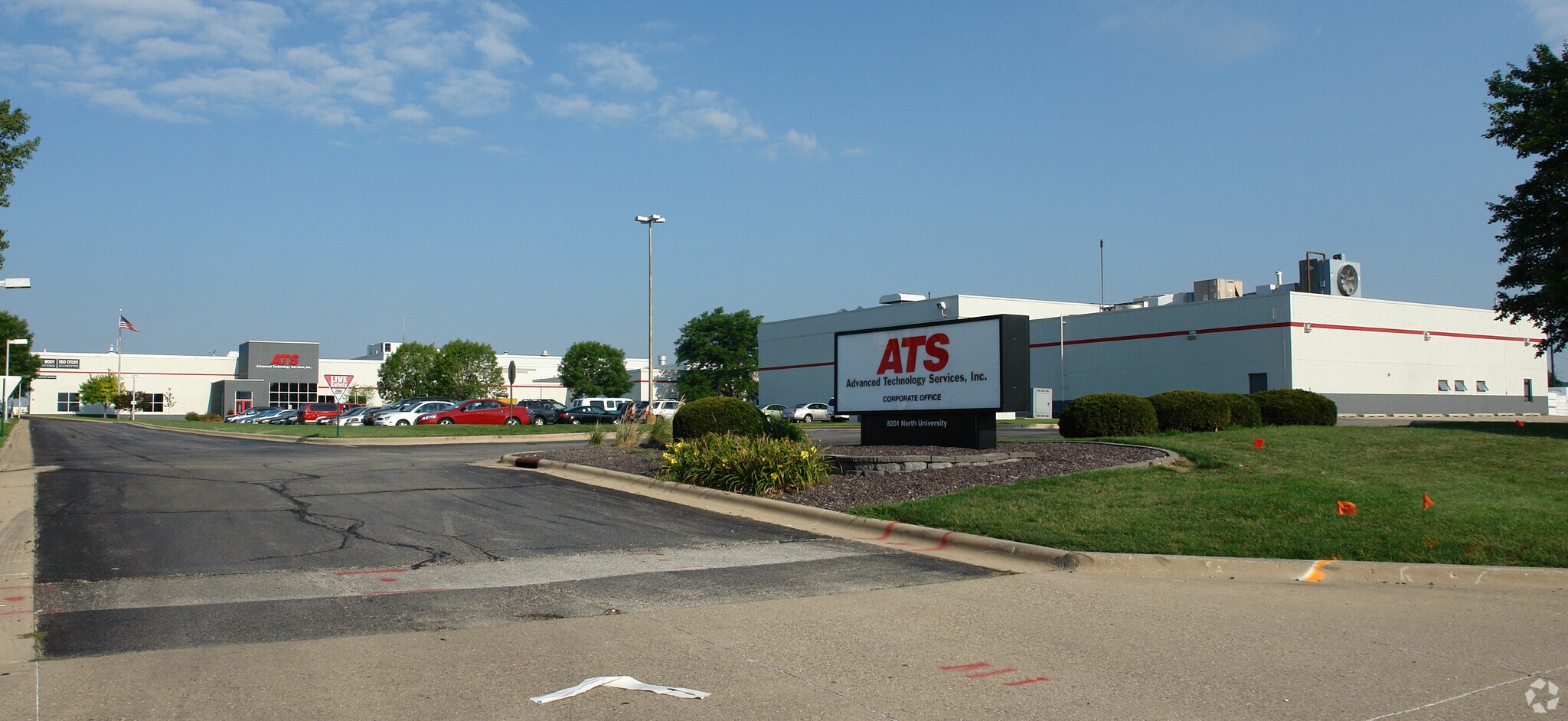 8201 N University St, Peoria, IL à louer Photo principale- Image 1 de 12