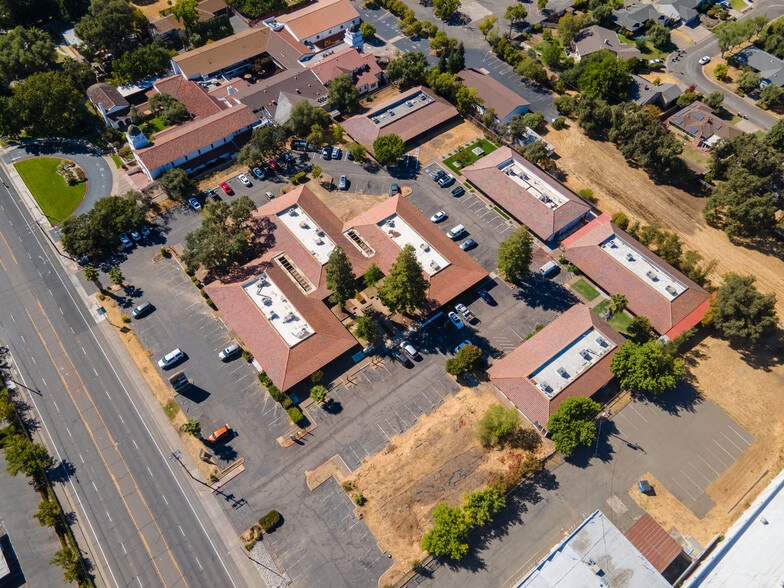 5725 Marconi Ave, Carmichael, CA for sale - Building Photo - Image 2 of 14
