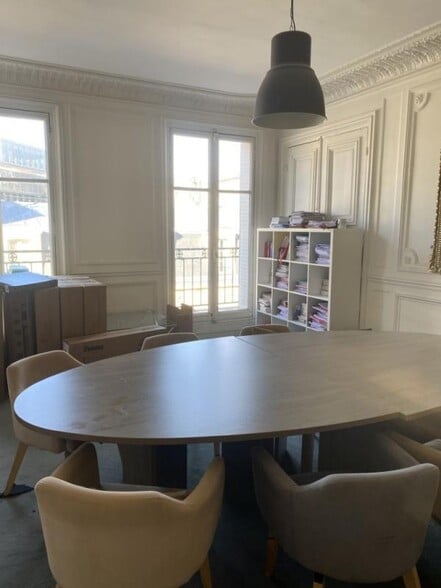 4 Rue De Marignan, Paris à louer - Photo intérieure - Image 2 de 4