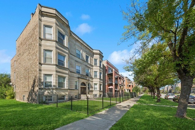 5410 S Indiana Ave, Chicago, IL à vendre - Photo du bâtiment - Image 2 de 13