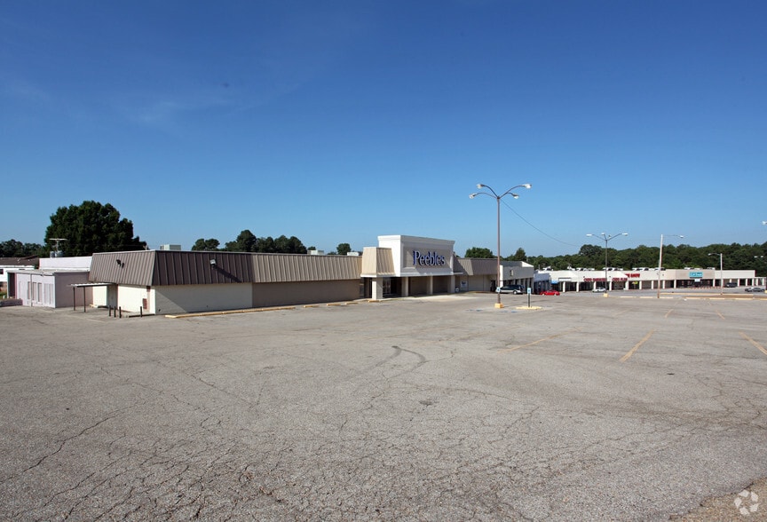 231 Martin Luther King Jr Dr, Holly Springs, MS à louer - Photo principale - Image 1 de 3