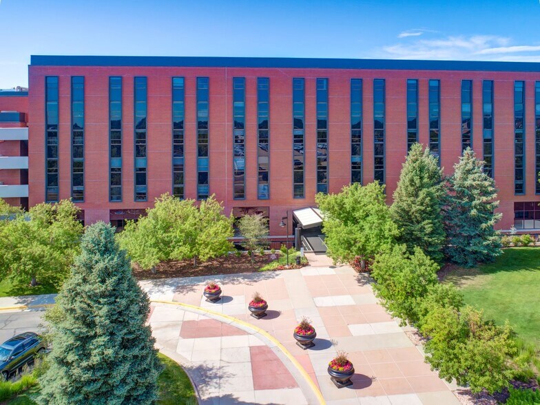 3900 S Wadsworth Blvd, Lakewood, CO à louer - Photo du bâtiment - Image 2 de 36