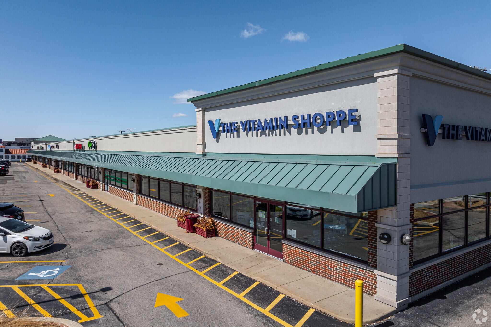 8600 W Golf Rd, Niles, IL for lease Building Photo- Image 1 of 15