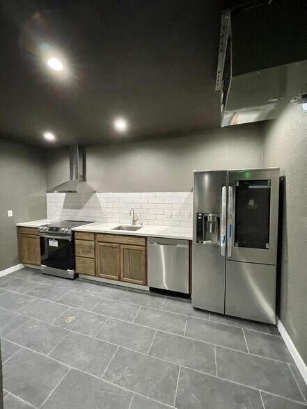 4706 3rd St, San Francisco, CA à louer - Photo intérieure - Image 3 de 5