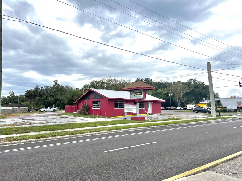 2250 W Orange Blossom Trl, Apopka, FL for lease - Building Photo - Image 2 of 21