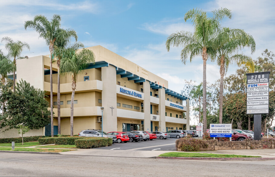 2700 N Bellflower Blvd, Long Beach, CA for lease - Building Photo - Image 1 of 18