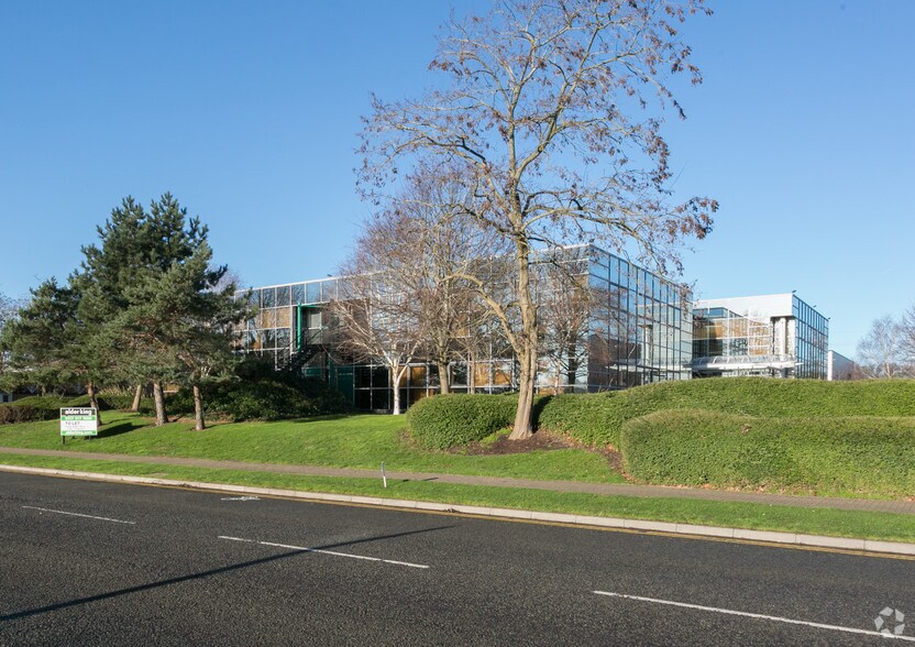 Park Ave, Almondsbury à louer - Photo du bâtiment - Image 3 de 7