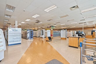 1701 Duncan Ave, Allison Park, PA for lease Interior Photo- Image 2 of 13