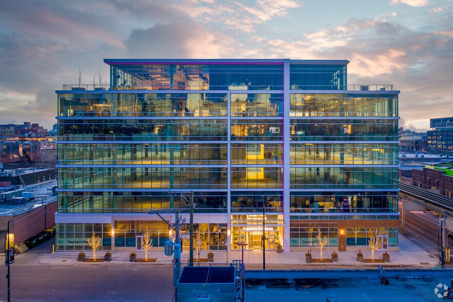 1201 W Lake St, Chicago, IL à louer - Photo du bâtiment - Image 2 de 9