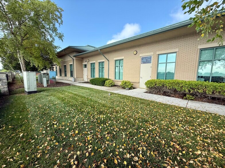 1725 Western Ave, Findlay, OH à vendre - Photo du bâtiment - Image 3 de 34