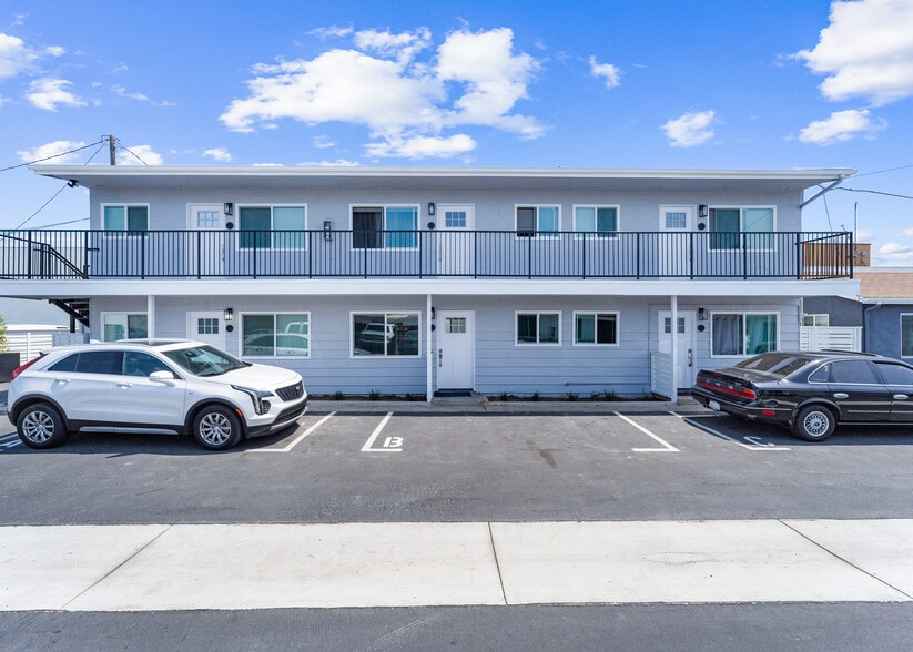2027-29 Harbor Blvd, Costa Mesa, CA à vendre - Photo du bâtiment - Image 3 de 12