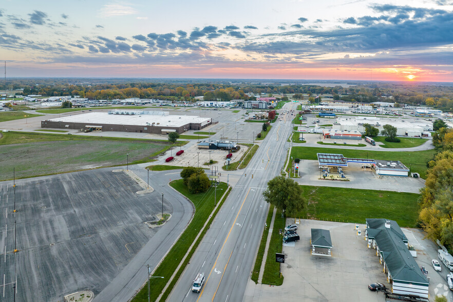 2901 S Grand Ave E, Springfield, IL for sale - Aerial - Image 3 of 12