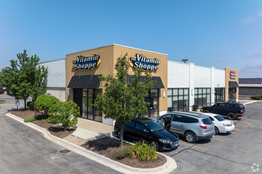 7140-7150 N McCormick Blvd, Lincolnwood, IL for sale - Primary Photo - Image 1 of 5