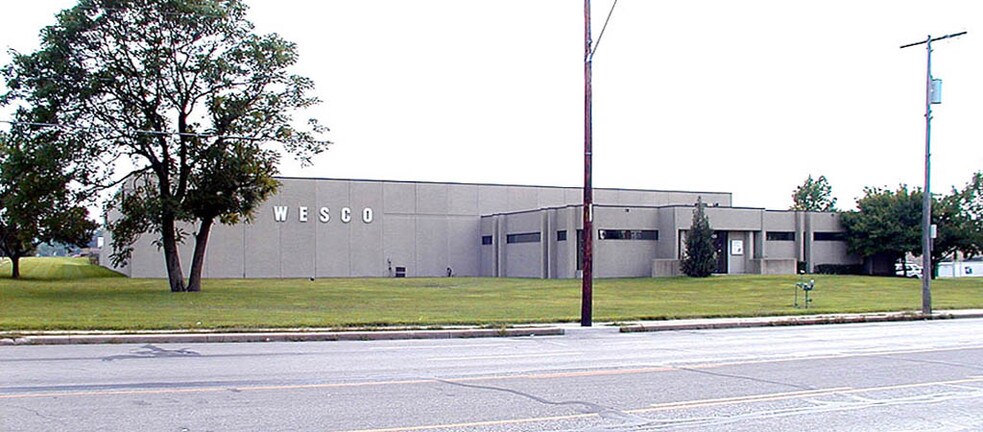 2301 E Truman Rd, Kansas City, MO for sale - Building Photo - Image 2 of 4