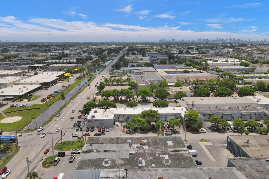 5705-5785 NW 84th Ave, Miami, FL for lease - Building Photo - Image 2 of 18