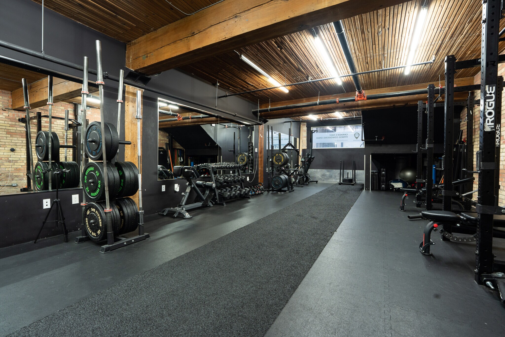 76-78 Richmond St E, Toronto, ON à vendre Photo du bâtiment- Image 1 de 1