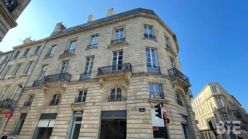 Office in Bordeaux for lease - Building Photo - Image 2 of 14