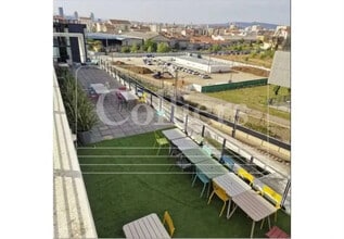 Office in Villeurbanne for lease Building Photo- Image 1 of 13