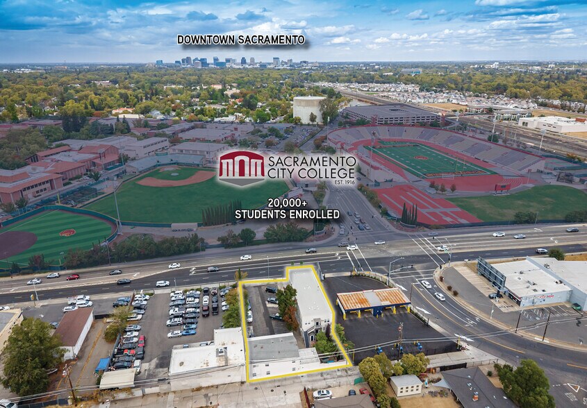 2226-2230 Sutterville Rd, Sacramento, CA à vendre - Photo du bâtiment - Image 2 de 24