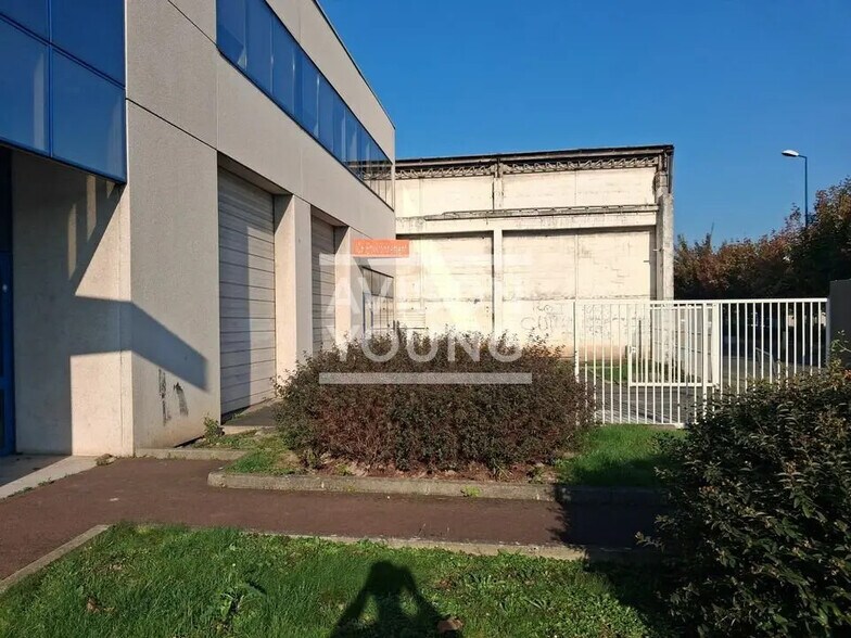 Flex in Gennevilliers for lease - Building Photo - Image 3 of 3