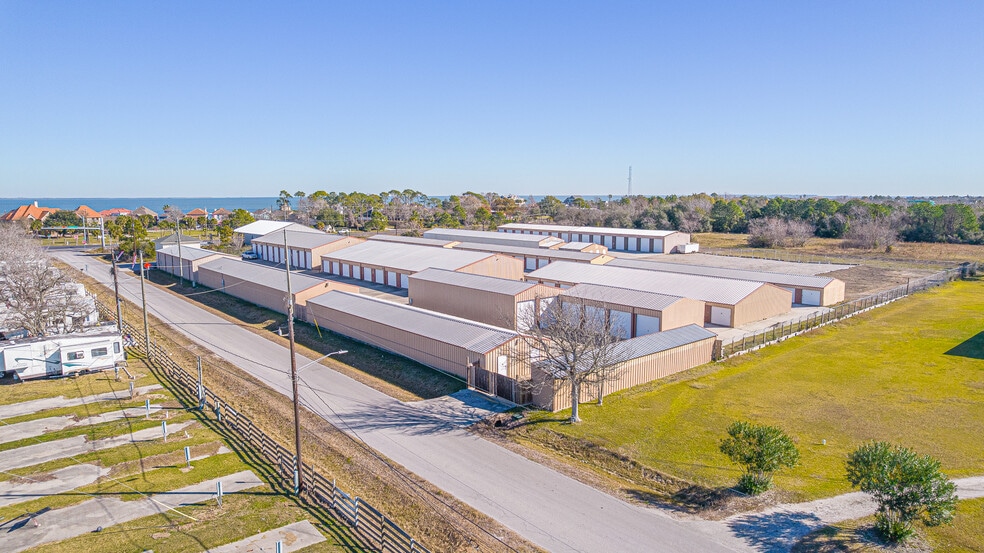 207 27th St, San Leon, TX for sale - Building Photo - Image 3 of 31