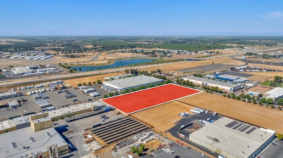 340 S West ave, Fresno, CA à vendre - Photo du bâtiment - Image 3 de 4