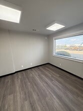 1663 Hickory Dr, Haltom City, TX à louer Photo intérieure- Image 2 de 6