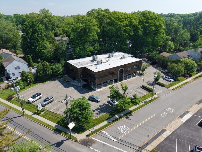 171 N Franklin Tpke, Waldwick, NJ for lease - Building Photo - Image 3 of 5