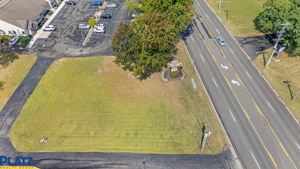 940 Youngstown Warren Rd, Niles, OH for lease - Building Photo - Image 2 of 4