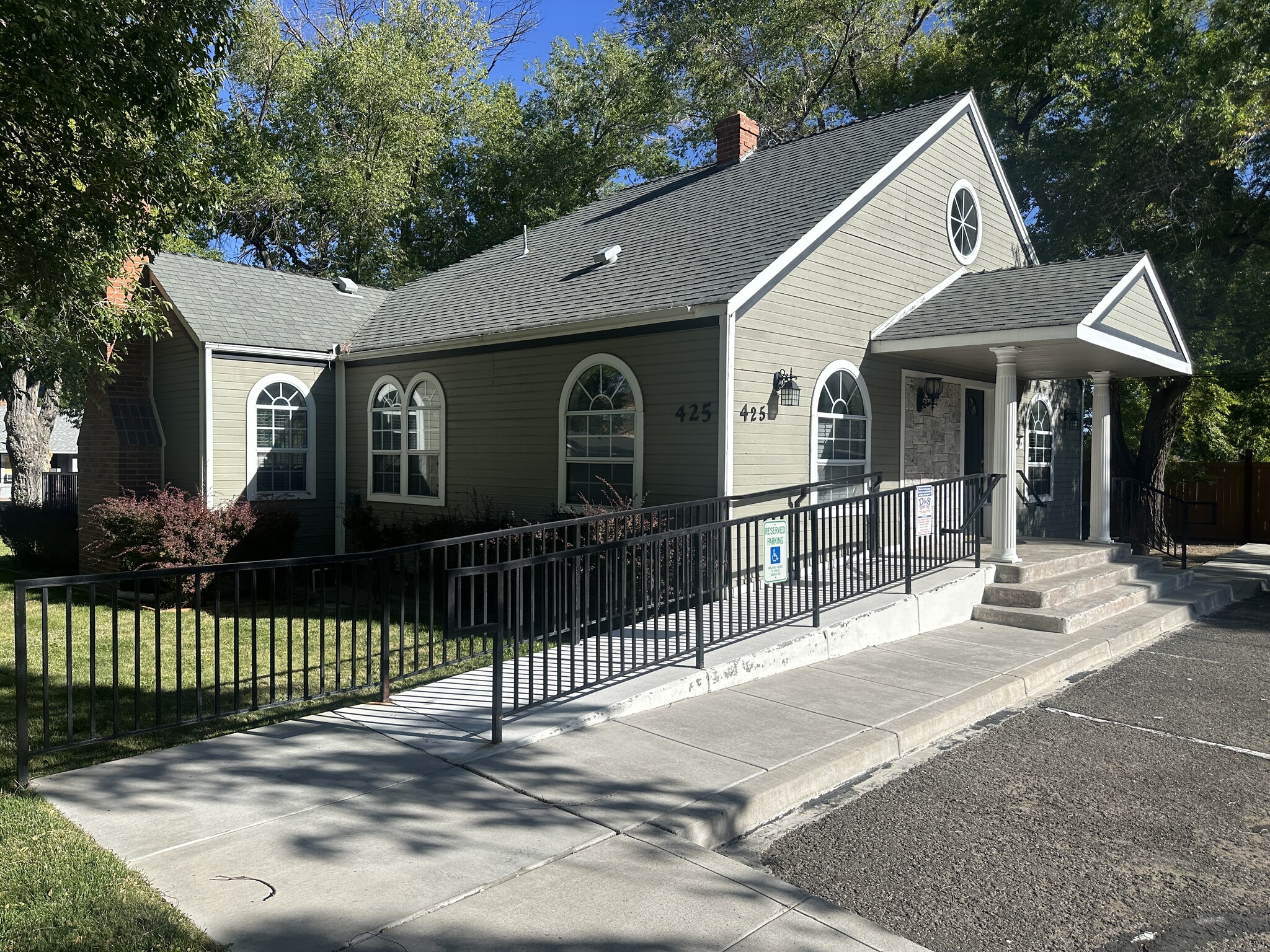 425 E Long St, Carson City, NV for lease Building Photo- Image 1 of 8