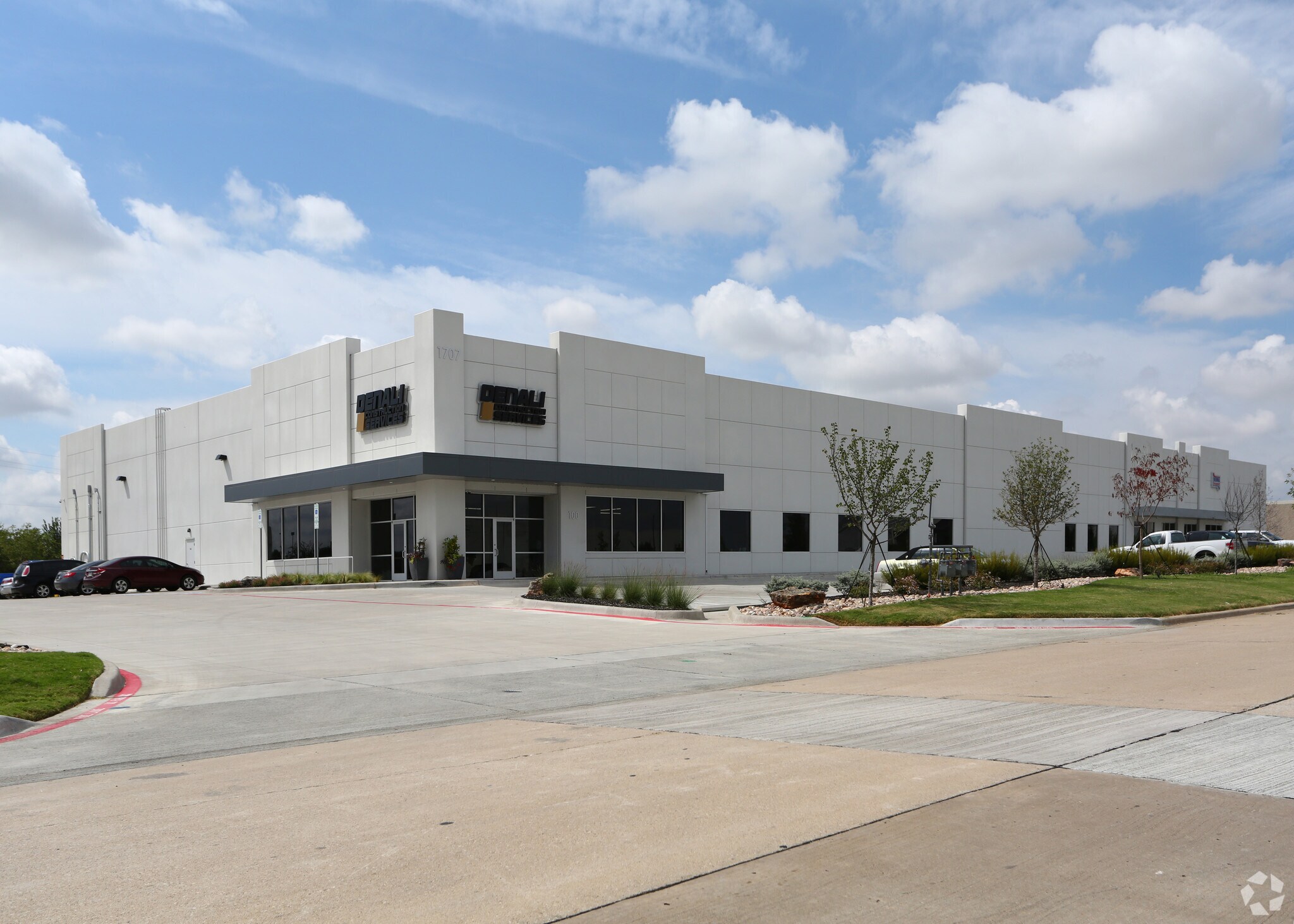 1707 Briercroft Ct, Carrollton, TX à louer Photo du bâtiment- Image 1 de 12