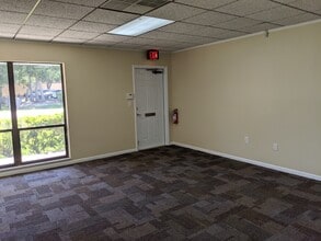 7777 N 131st St, Seminole, FL à louer Photo intérieure- Image 1 de 10