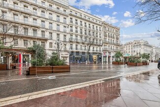 Plus de détails pour 16 Voie La Canebiere, Marseille - Bureau, Commerce de détail à louer