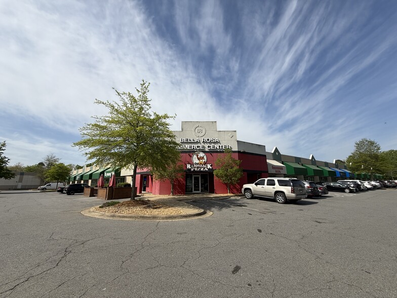 16101 Cantrell Rd, Little Rock, AR for lease - Building Photo - Image 1 of 10