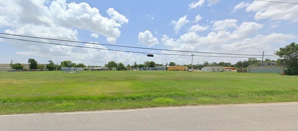1208 Sheldon Rd, Channelview, TX for lease - Primary Photo - Image 1 of 2