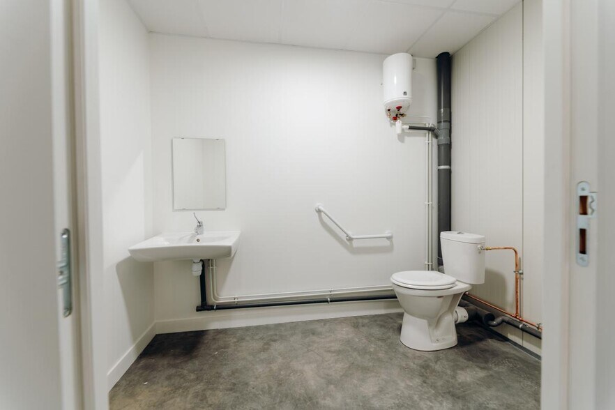 10 Rue Du Chateau D'Angleterre, Schiltigheim for lease - Building Photo - Image 2 of 21