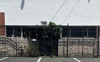Plus de détails pour 785 E 14th St, Los Angeles, CA - Industriel à vendre