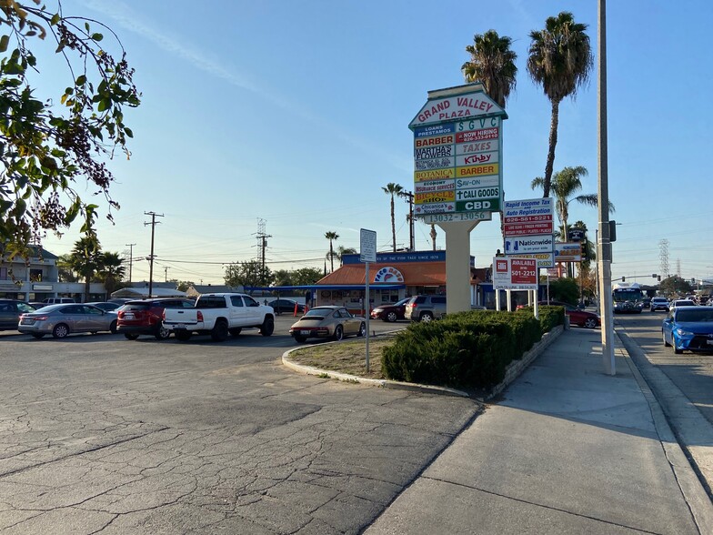 13032-13056 Valley Blvd, La Puente, CA for lease - Building Photo - Image 2 of 4