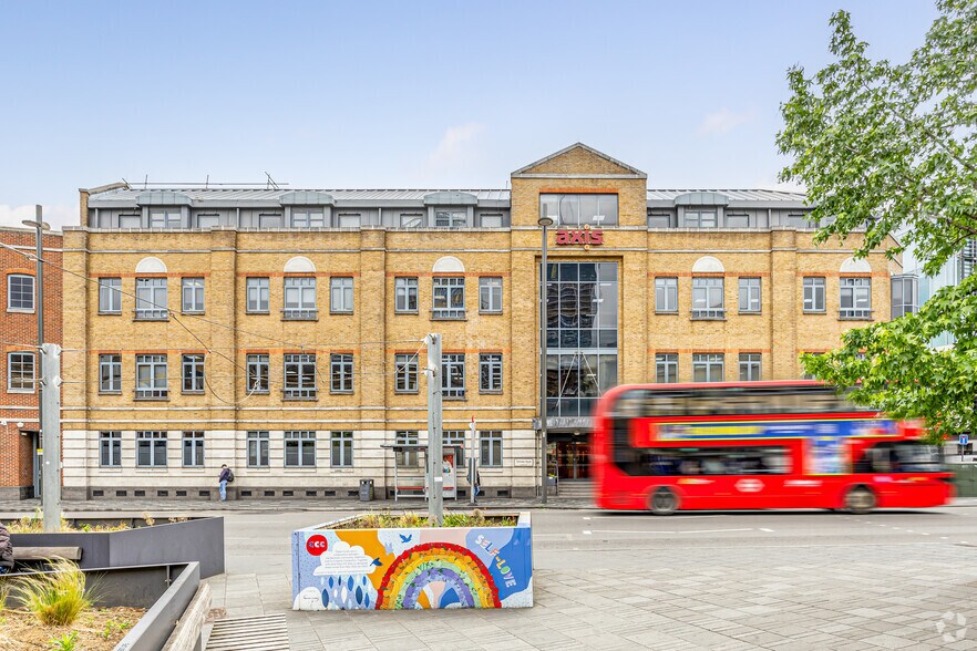 3 Tramway Ave, Londres à louer - Photo du bâtiment - Image 3 de 3
