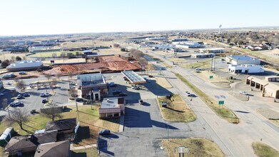 2134 Gary Blvd Rt-66, Clinton, OK - AÉRIEN Vue de la carte
