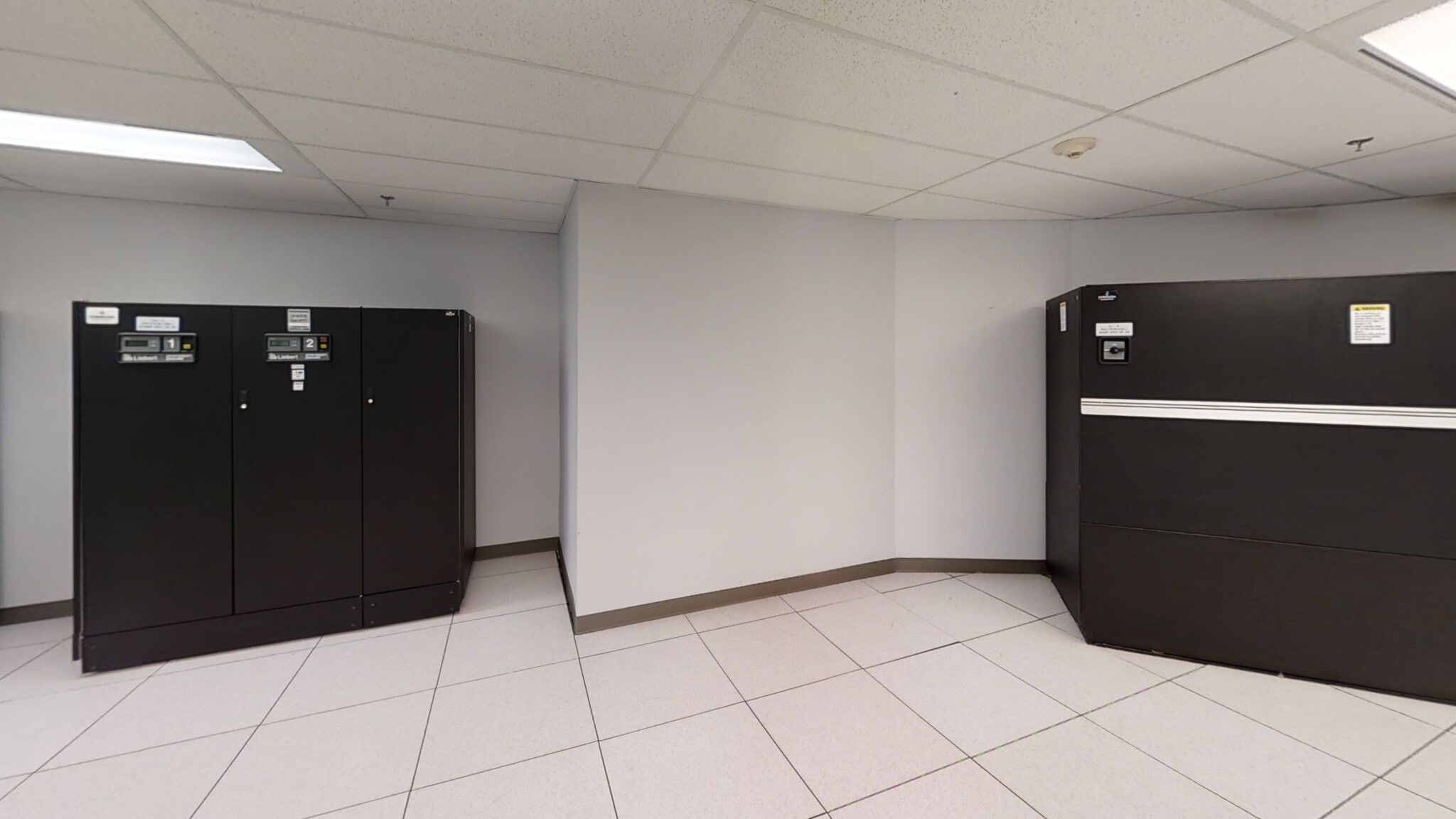 1400 Blair Towers Pl, Ottawa, ON à louer Photo intérieure- Image 1 de 5