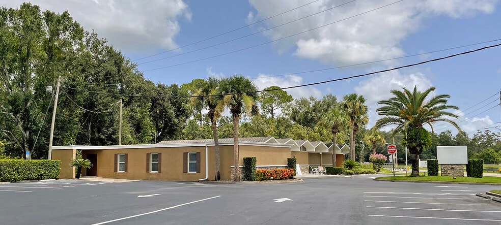 500 E Airport Blvd, Sanford, FL for lease - Primary Photo - Image 1 of 3