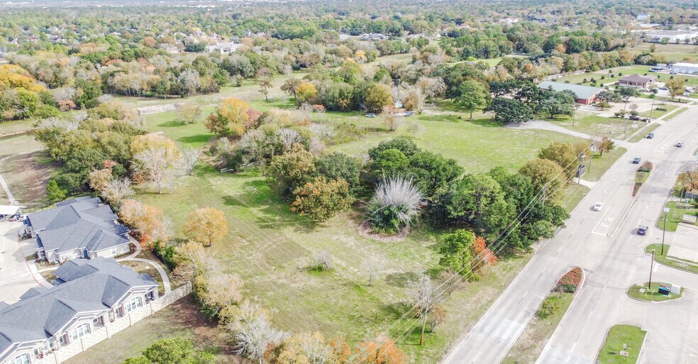 503 N Friendswood Dr, Friendswood, TX for sale - Building Photo - Image 2 of 23