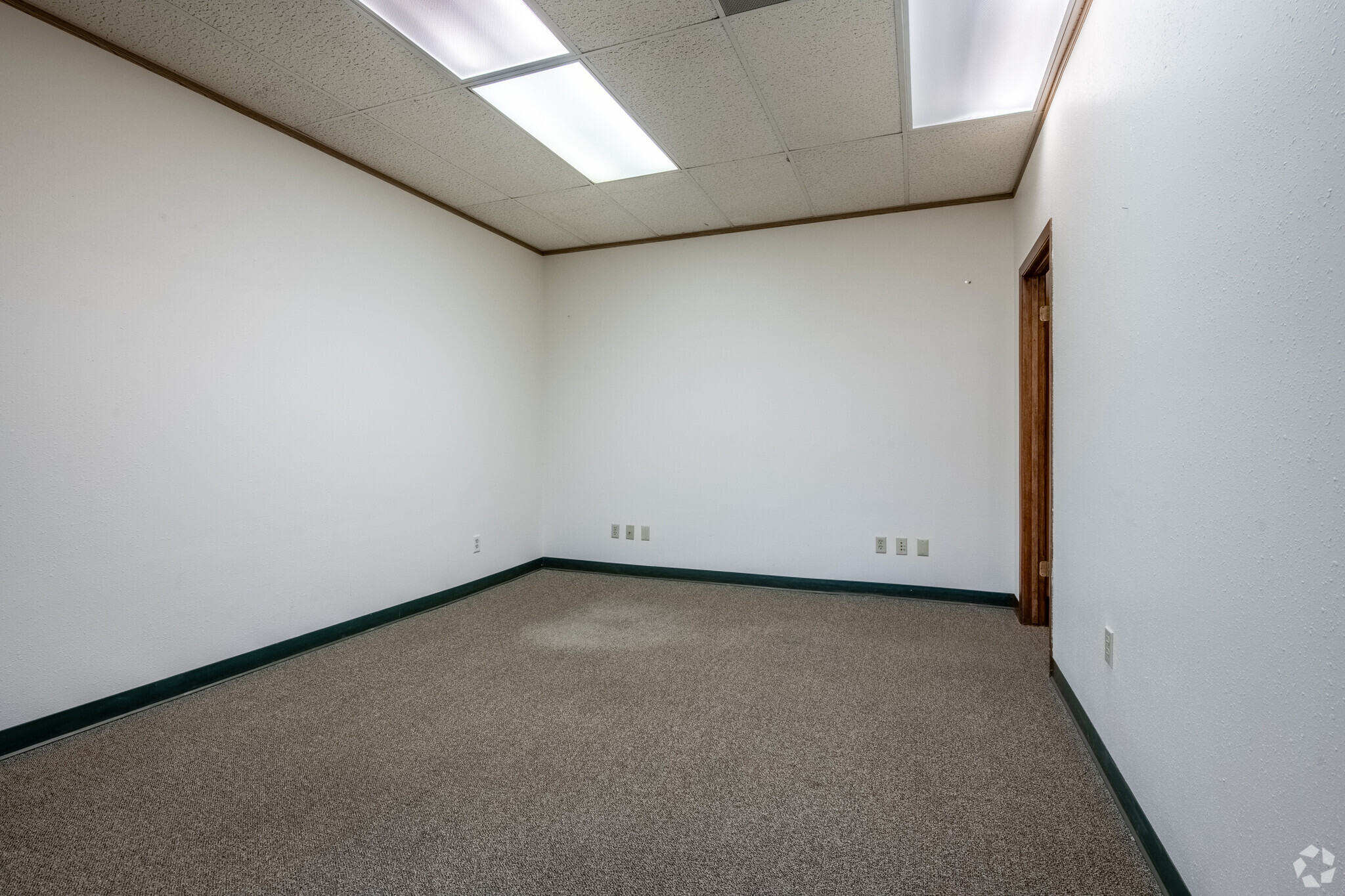 2501-2551 8th St S, Wisconsin Rapids, WI for lease Interior Photo- Image 1 of 2