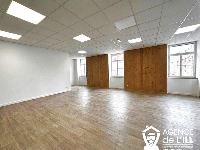Retail in Bergheim for lease - Interior Photo - Image 2 of 3