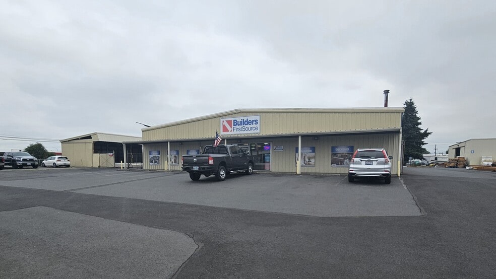 642 Commerce Ave, Longview, WA for lease - Primary Photo - Image 1 of 18