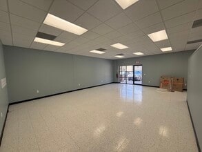15349 Summit Park Dr, Montgomery, TX for lease Interior Photo- Image 2 of 9
