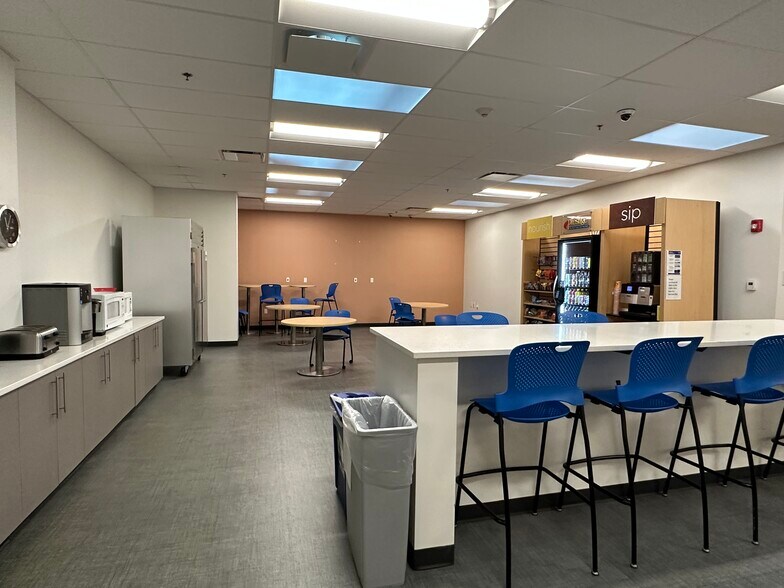 306 Belmont St, Worcester, MA à louer - Photo intérieure - Image 3 de 7