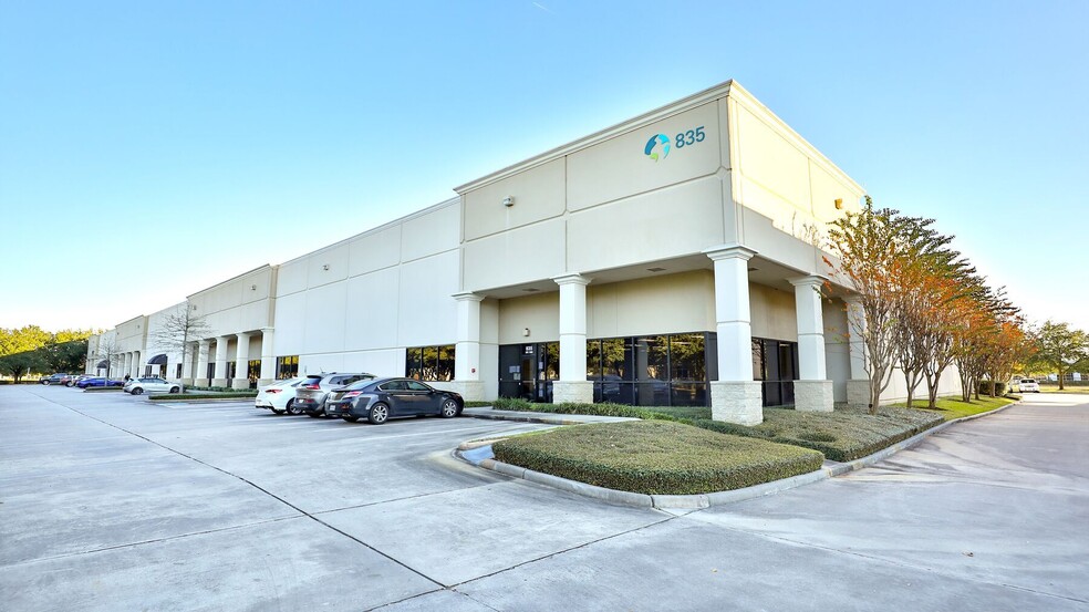 835 Greens Pky, Houston, TX for lease - Primary Photo - Image 2 of 21