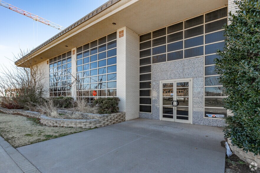 1324 N Broadway Dr, Oklahoma City, OK à vendre - Photo du bâtiment - Image 3 de 5